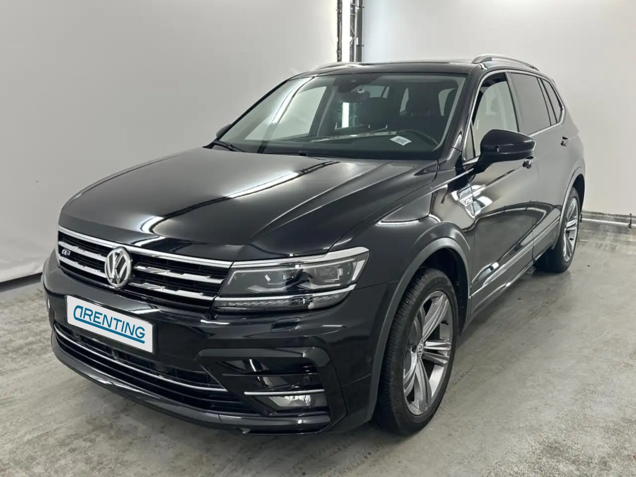 Renting Volkswagen Tiguan Allspace 2.0TDI Sport 4M DSG 110kW Negro 1