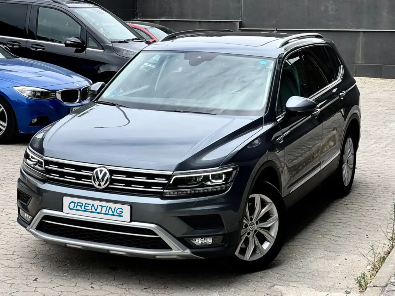 Renting Volkswagen Tiguan Allspace 2.0TDI Sport 4M DSG 140kW Gris 1