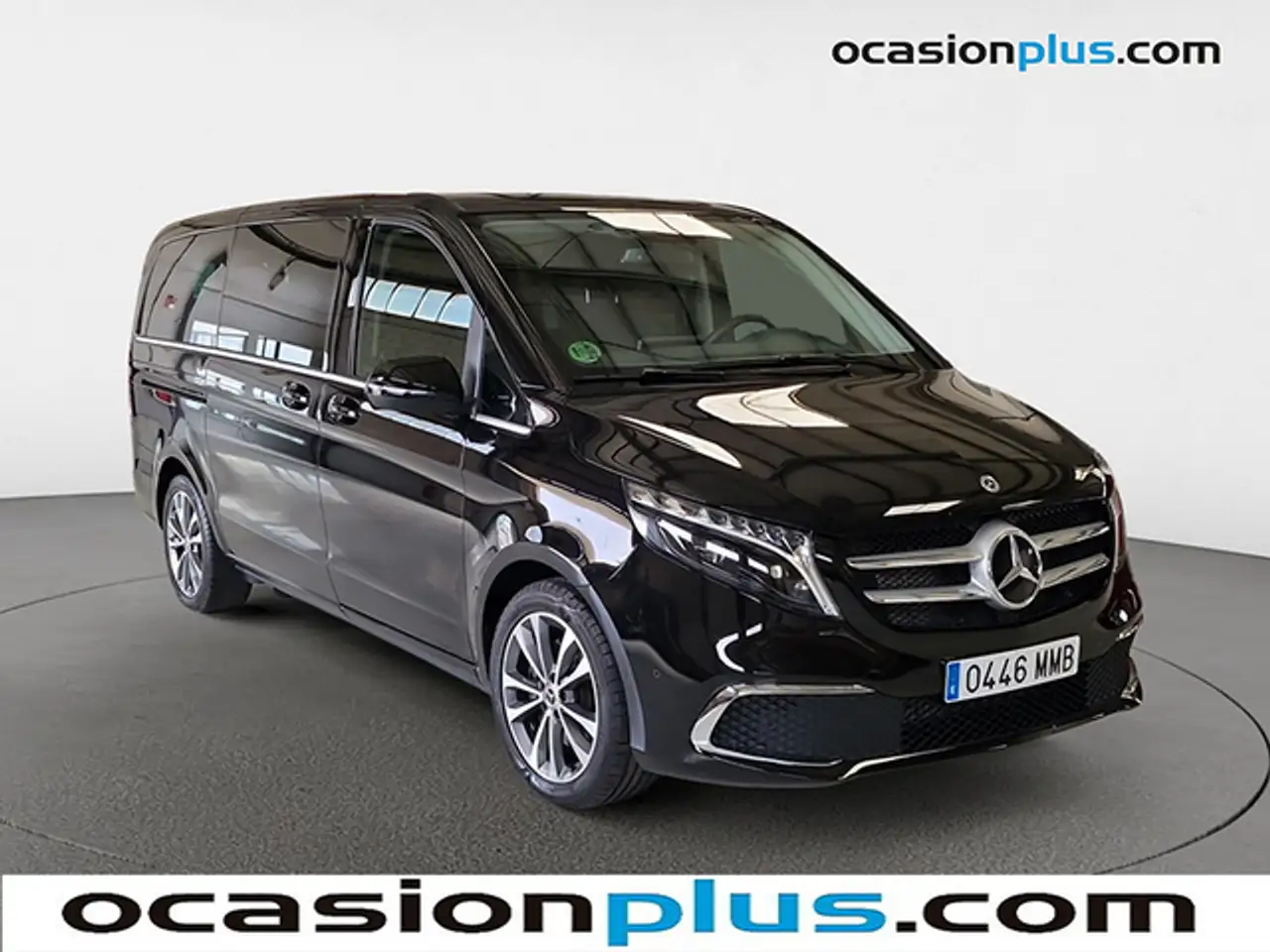 Renting Mercedes-Benz V 250d Largo Avantgarde Negro 4