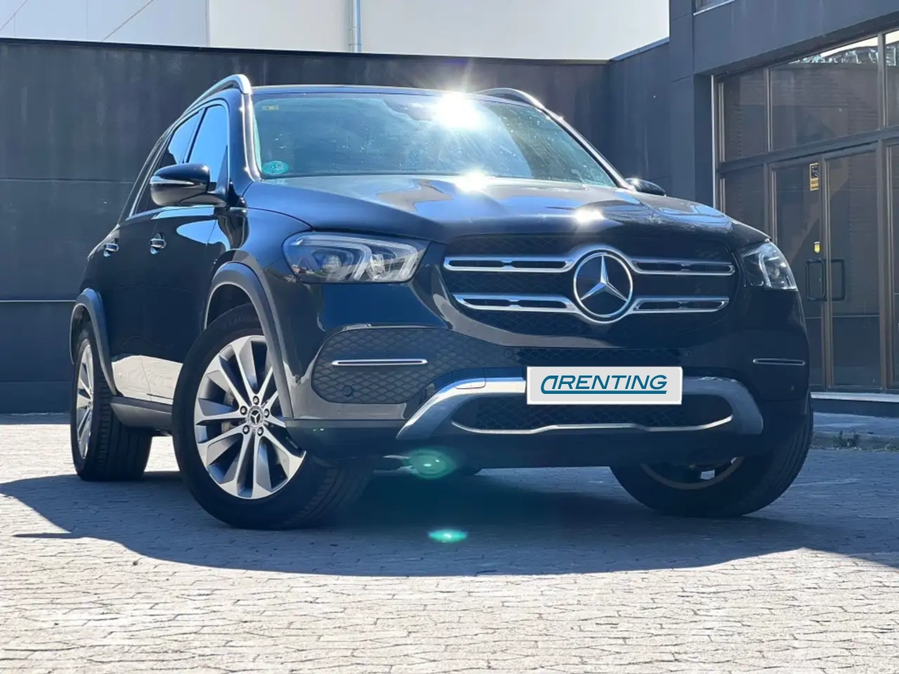 Renting Mercedes-Benz GLE 300 300d 4Matic Aut. Negro 3