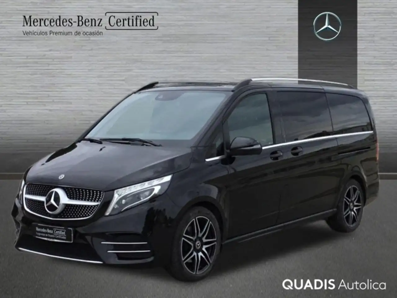 Renting Mercedes-Benz V 300d Largo Avantgarde Negro