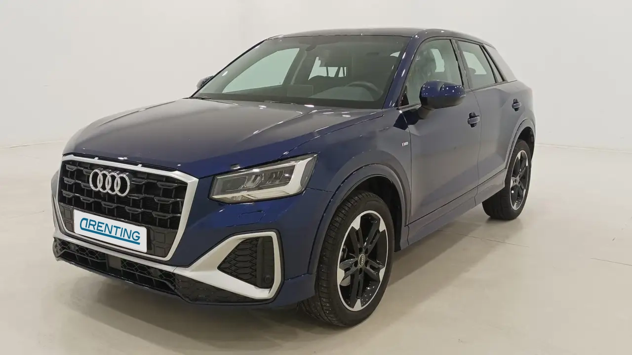 Renting Audi Q2 35 TFSI S line S tronic 110kW Azul 1