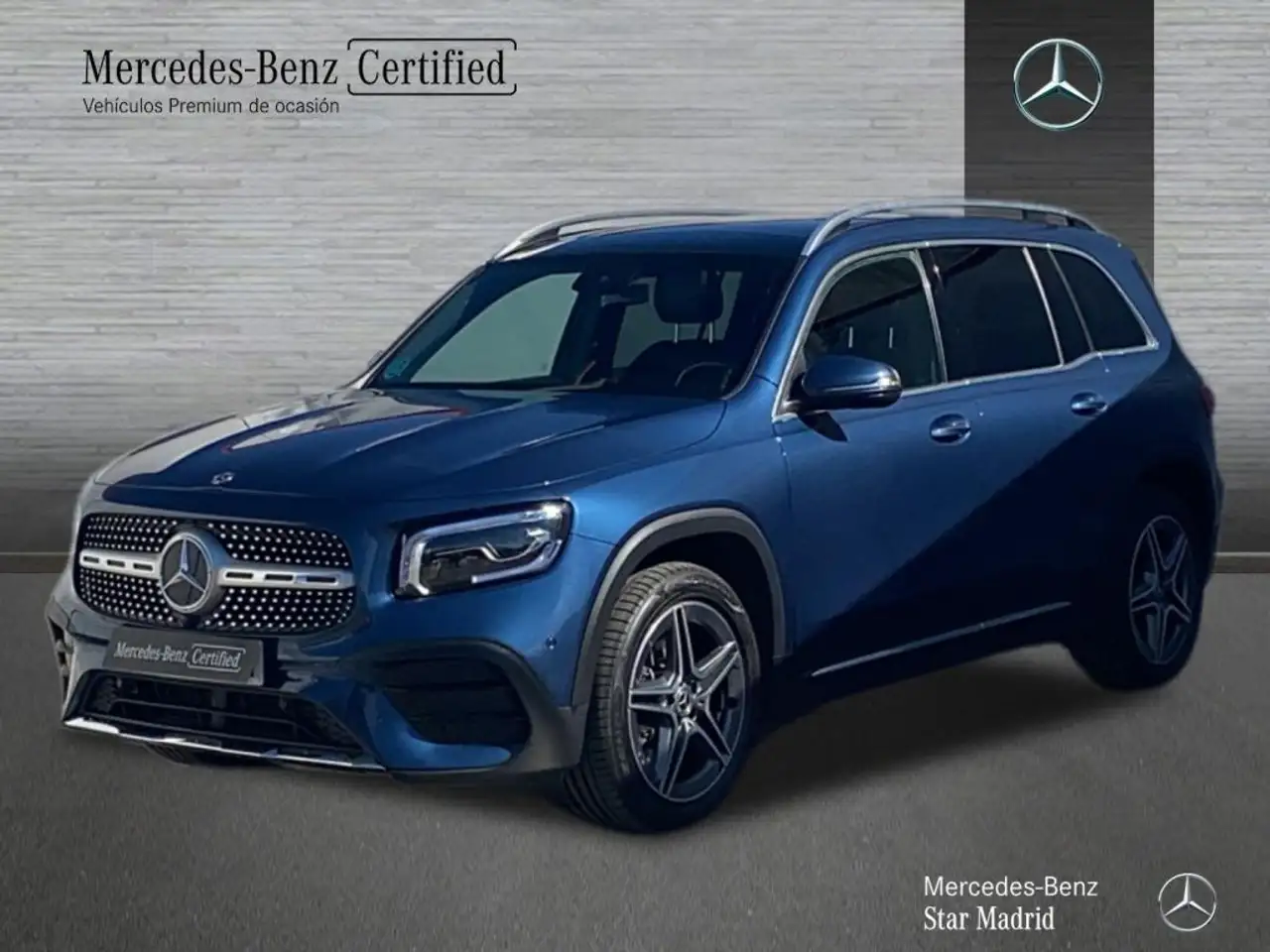 Renting Mercedes-Benz GLB 250 4Matic 8G-DCT Azul