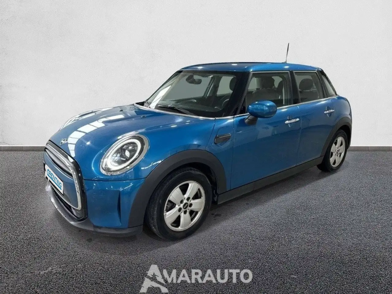 Renting MINI Cooper 5 PUERTAS CORPORATE Azul