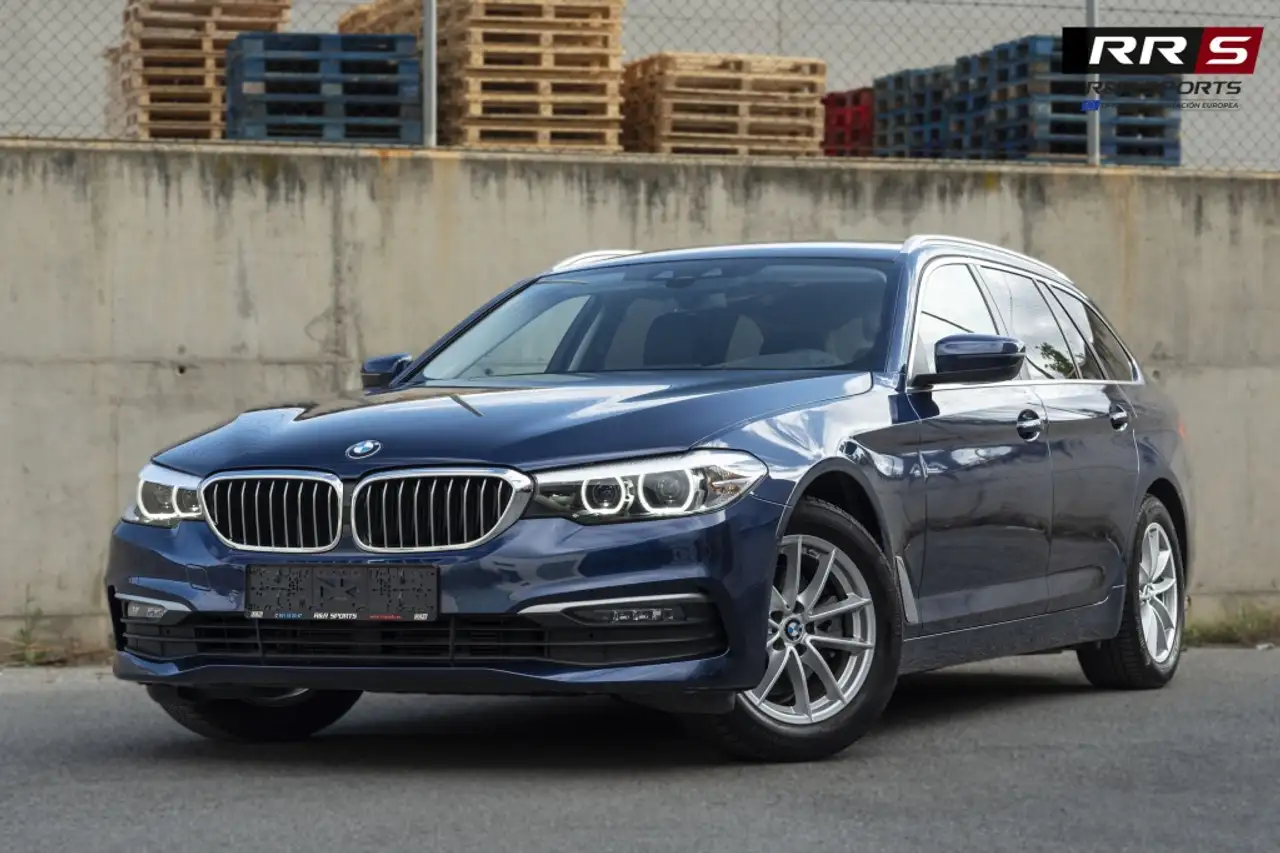 Renting BMW 520 520dA Touring Azul 2