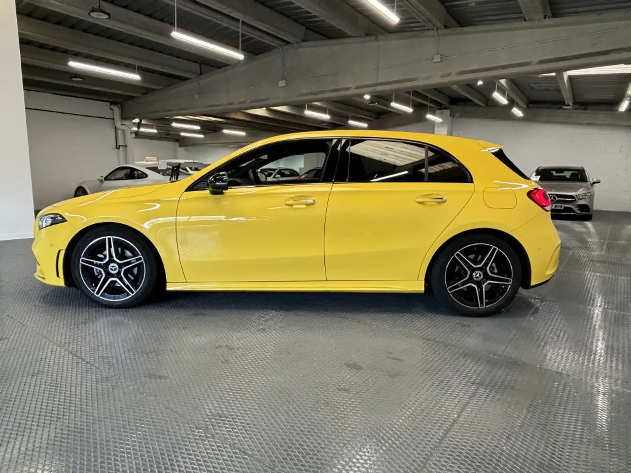 Renting Mercedes-Benz A 200 7G-DCT Amarillo