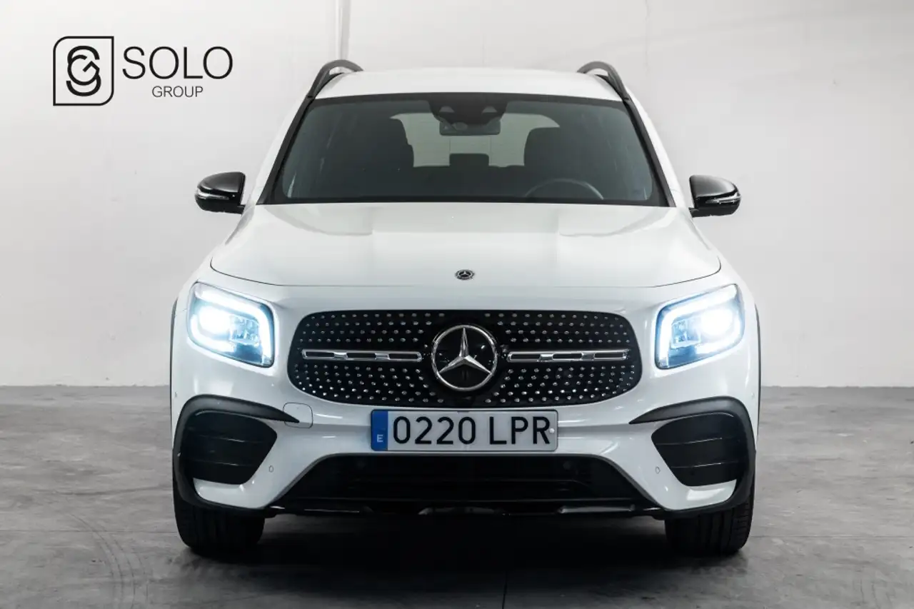 Renting Mercedes-Benz GLB 200 7G-DCT Blanco 1