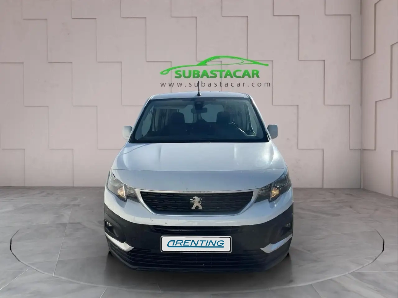 Renting Peugeot Rifter Active Standard BlueHDi 73kW (100CV) Blanco 1