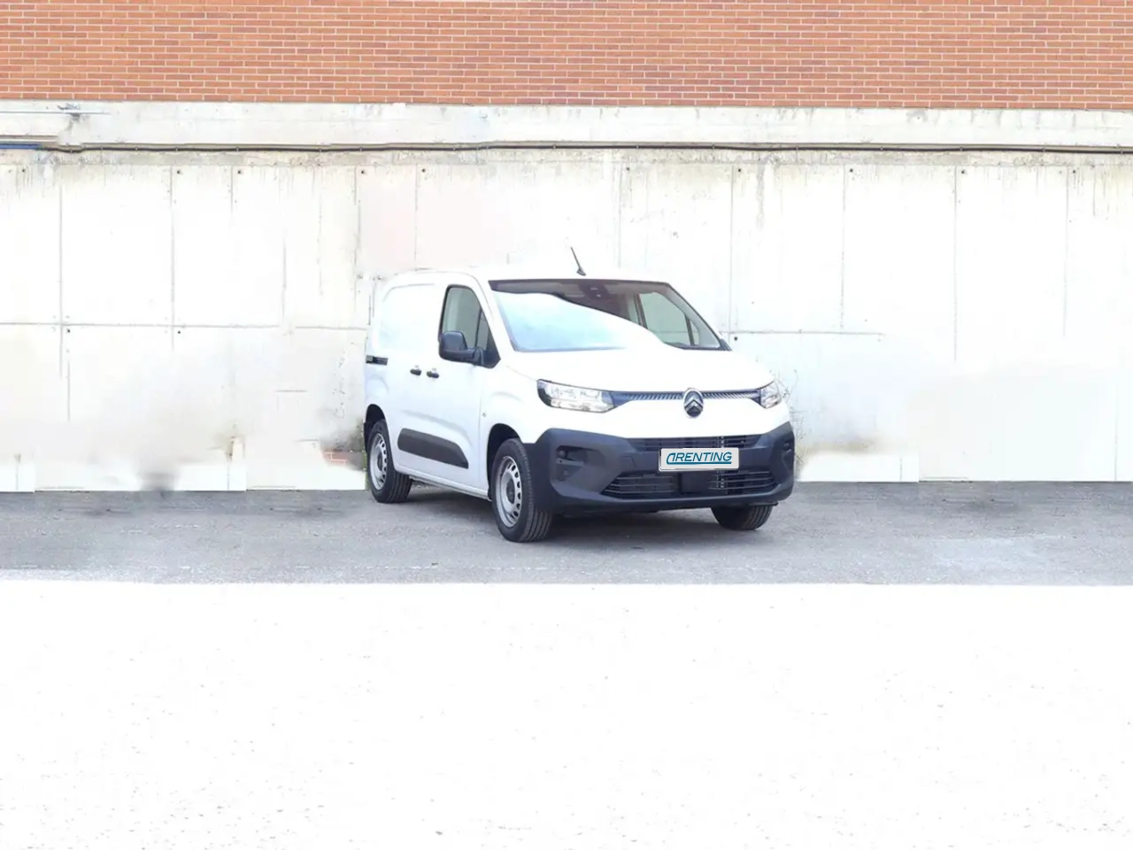 Renting Citroen Berlingo 1.5 BLUEHDI 75KW TALLA M 102 4P Blanco