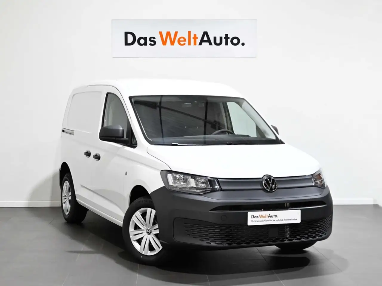 Renting Volkswagen Caddy Furgón 2.0TDI 75kW Blanco 1