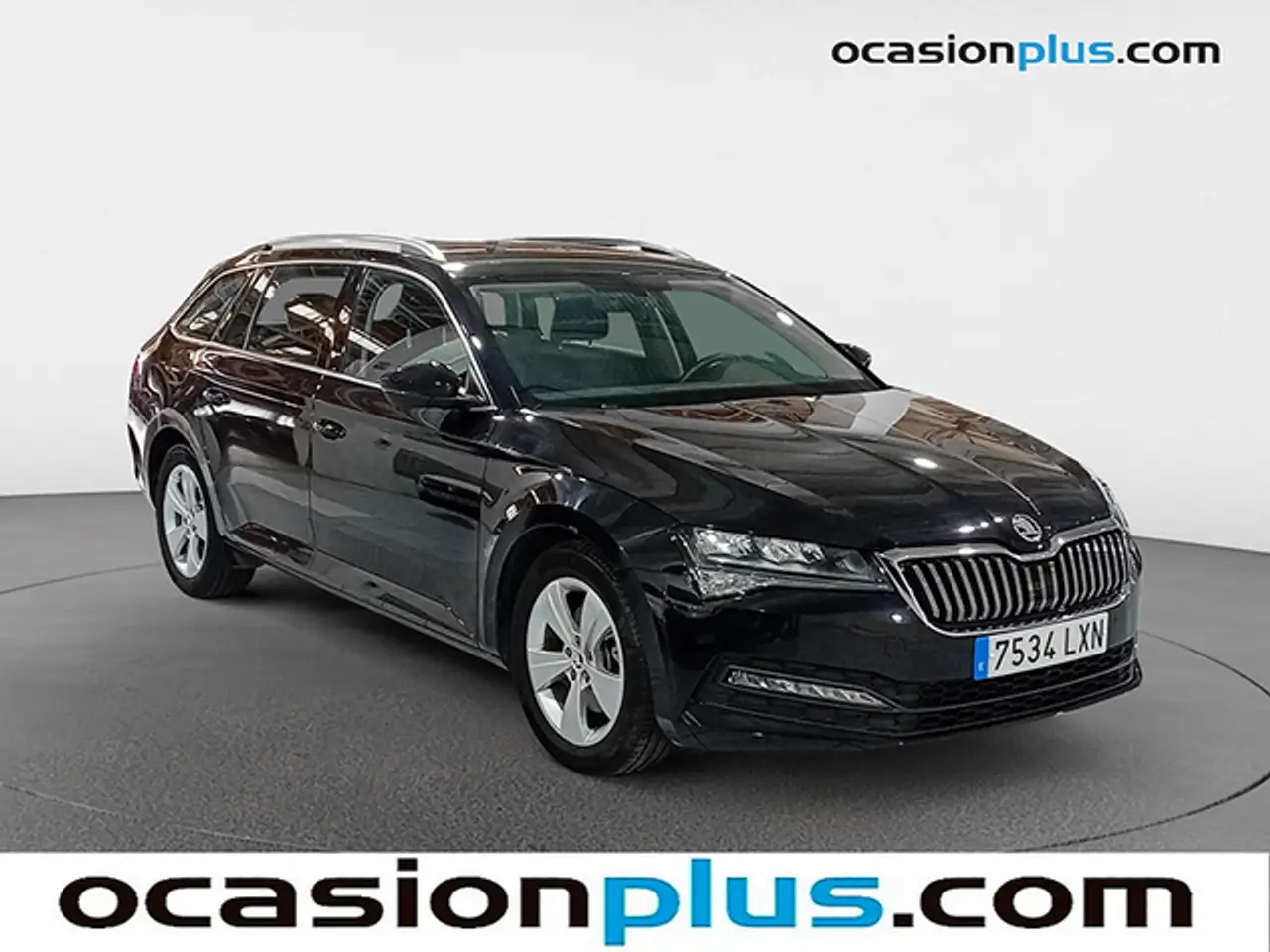 Renting Skoda Superb Combi 2.0TDI AdBlue Ambition DSG 110kW Negro