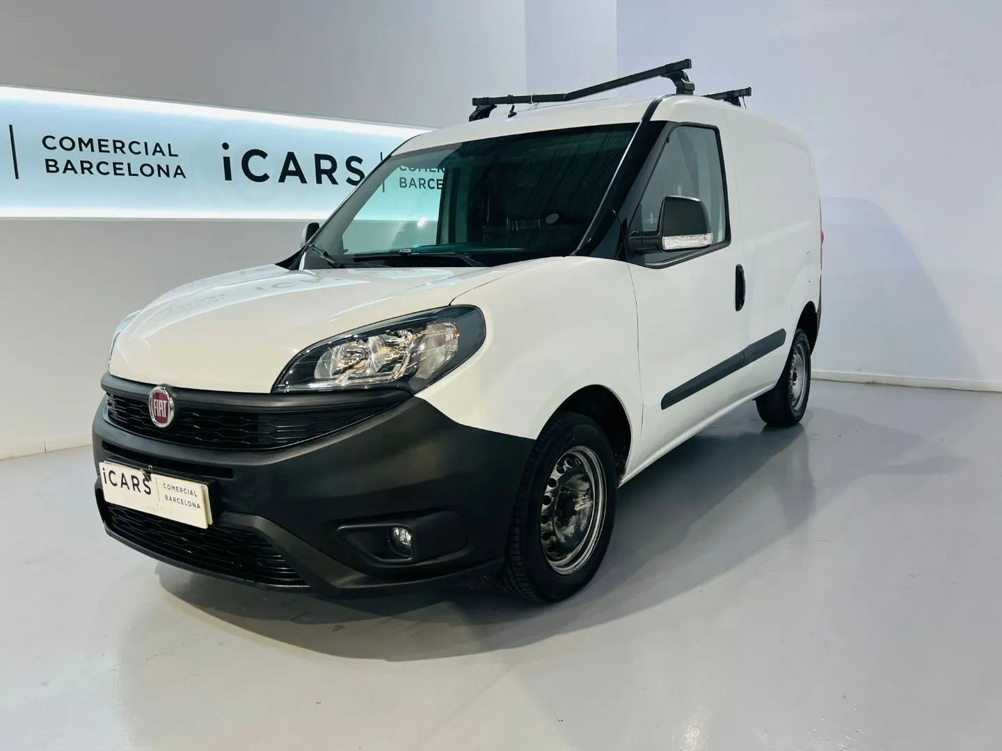 Renting FIAT Dobló Cargo 1.3Mjt Base Plus 70kW