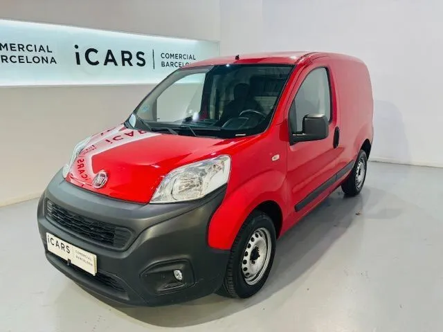 Renting FIAT Fiorino Comercial Fiorino Cargo 1.3Mjt Base 70kW 2