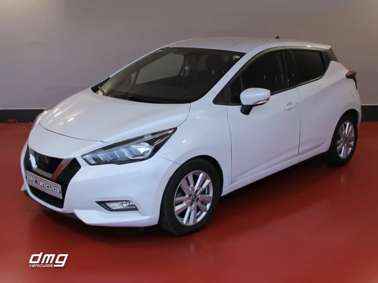 Renting Nissan Micra IG-T Acenta 100 Blanco 1