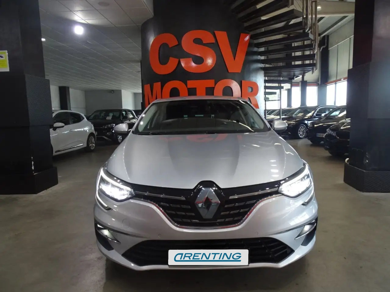 Renting Renault Megane Intens TCe 103 kW (140CV) GPF Plateado