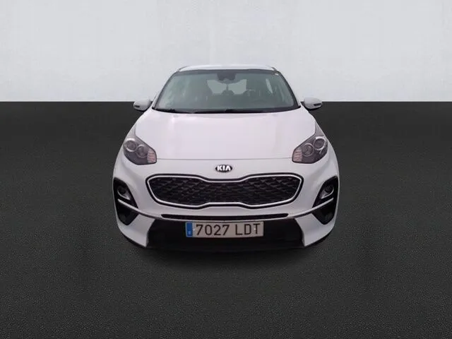 Renting KIA Sportage 1.6 MHEV Drive 4×2 136