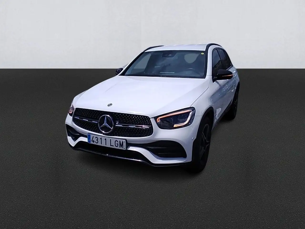 Renting Mercedes-Benz GLC 200 MERCEDES -CLASS d 4MATIC Blanco 1