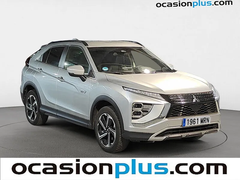 Renting MITSUBISHI Eclipse Cross PHEV Kaiteki 4WD 4