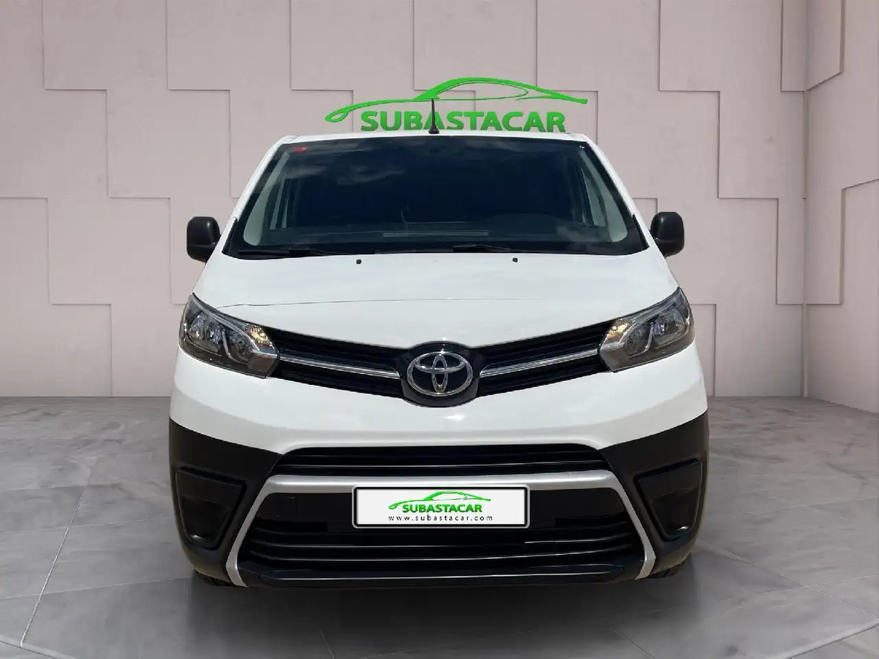 Renting Toyota Proace 1.5D 120CV BUSINESS 1PL 2PT L1 Blanco 1