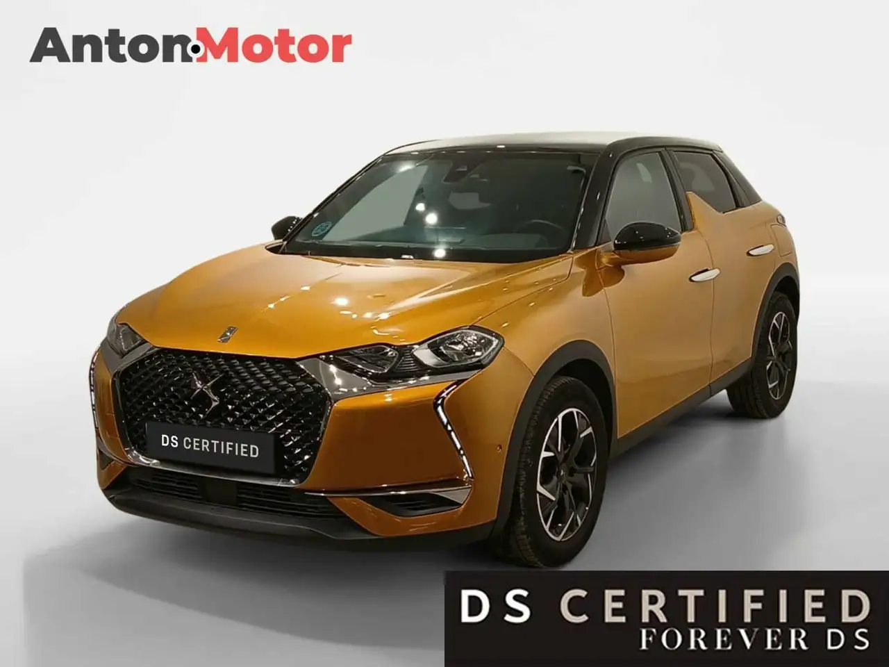 Renting DS Automobiles DS 3 Crossback PureTech 96 kW Automático So Chic Beige