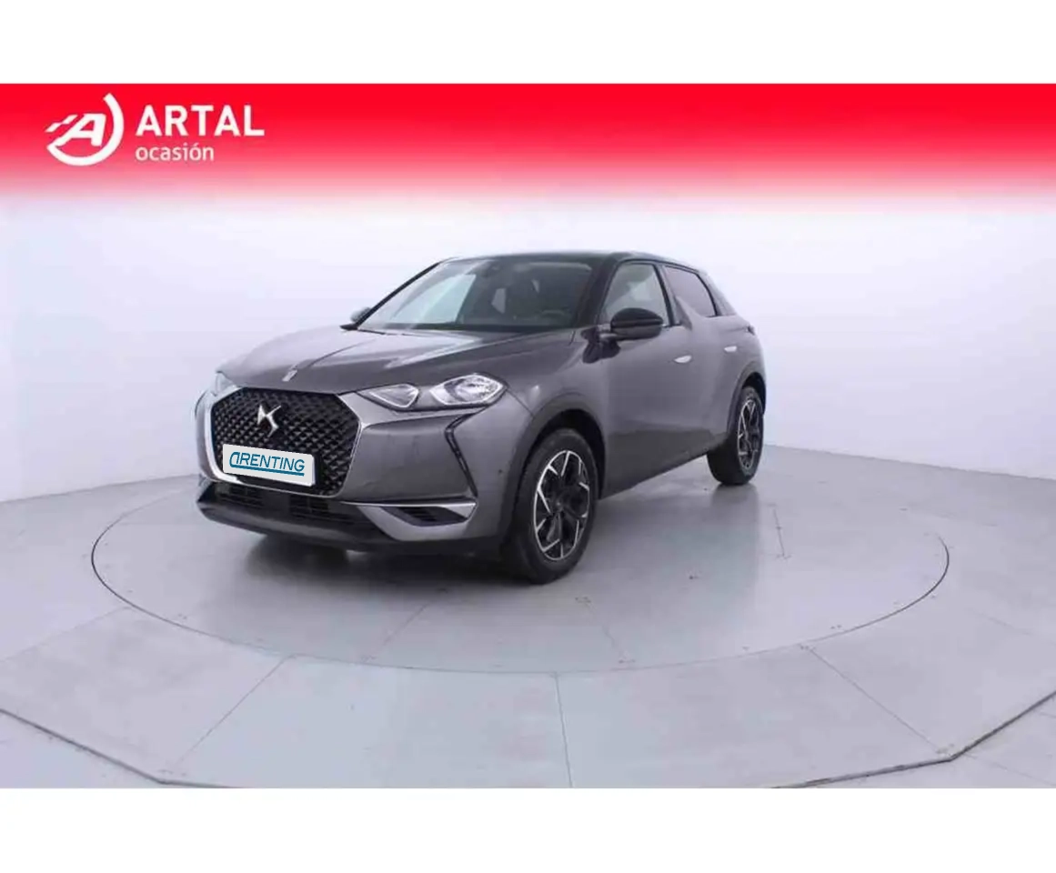 Renting DS Automobiles DS 3 Crossback Puretech So Chic 100 Gris