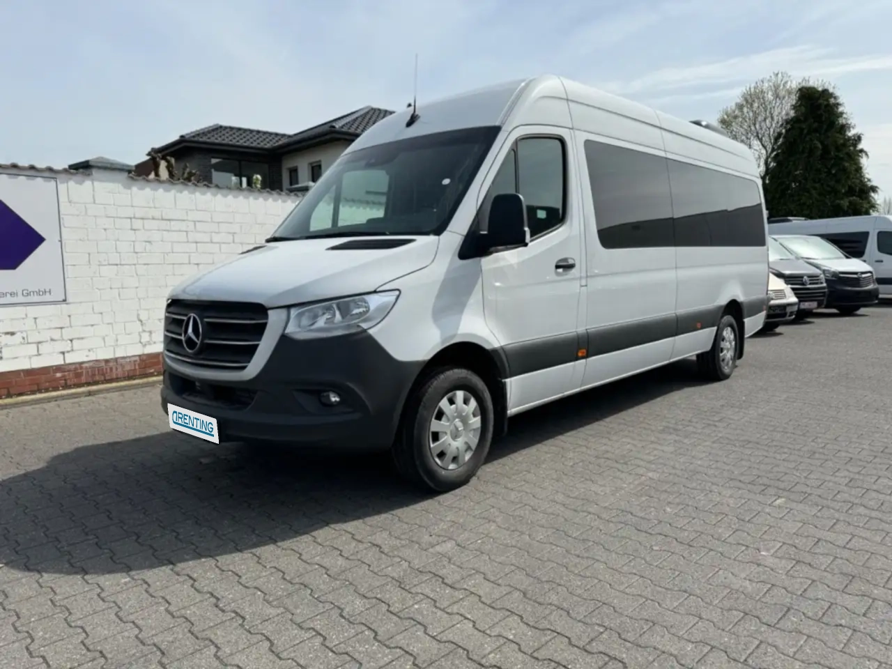 Renting Mercedes-Benz Sprinter MERCEDES-BENZ Industrial  Manual de 3 Pue Blanco 1