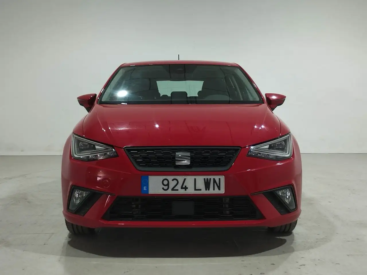 Renting SEAT Ibiza Style Rojo