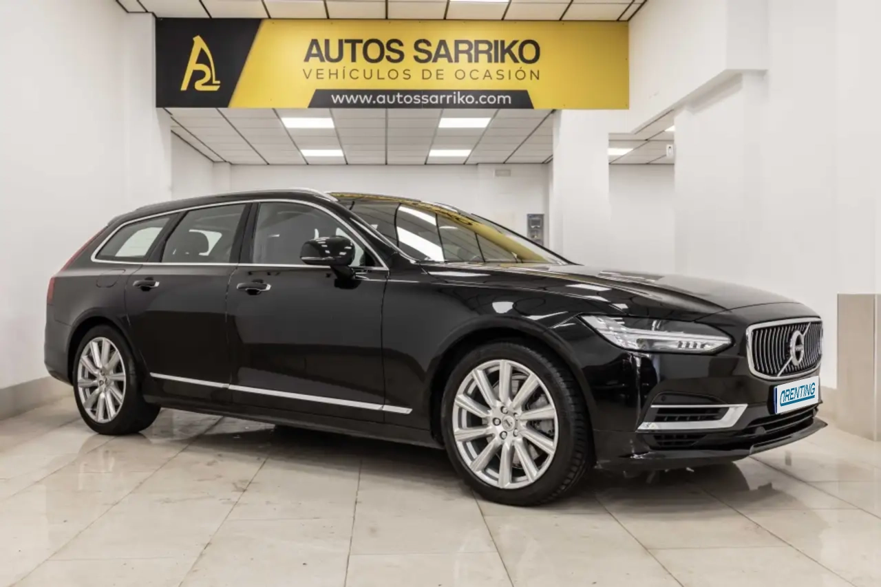 Renting Volvo V90 T8 Inscription Twin AWD Negro