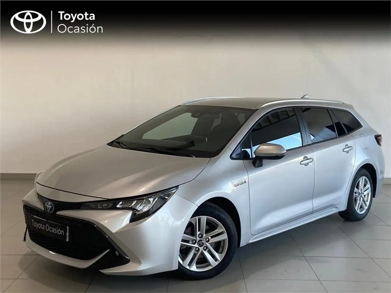 Renting Toyota Corolla Touring Sports 125H Active Tech 1