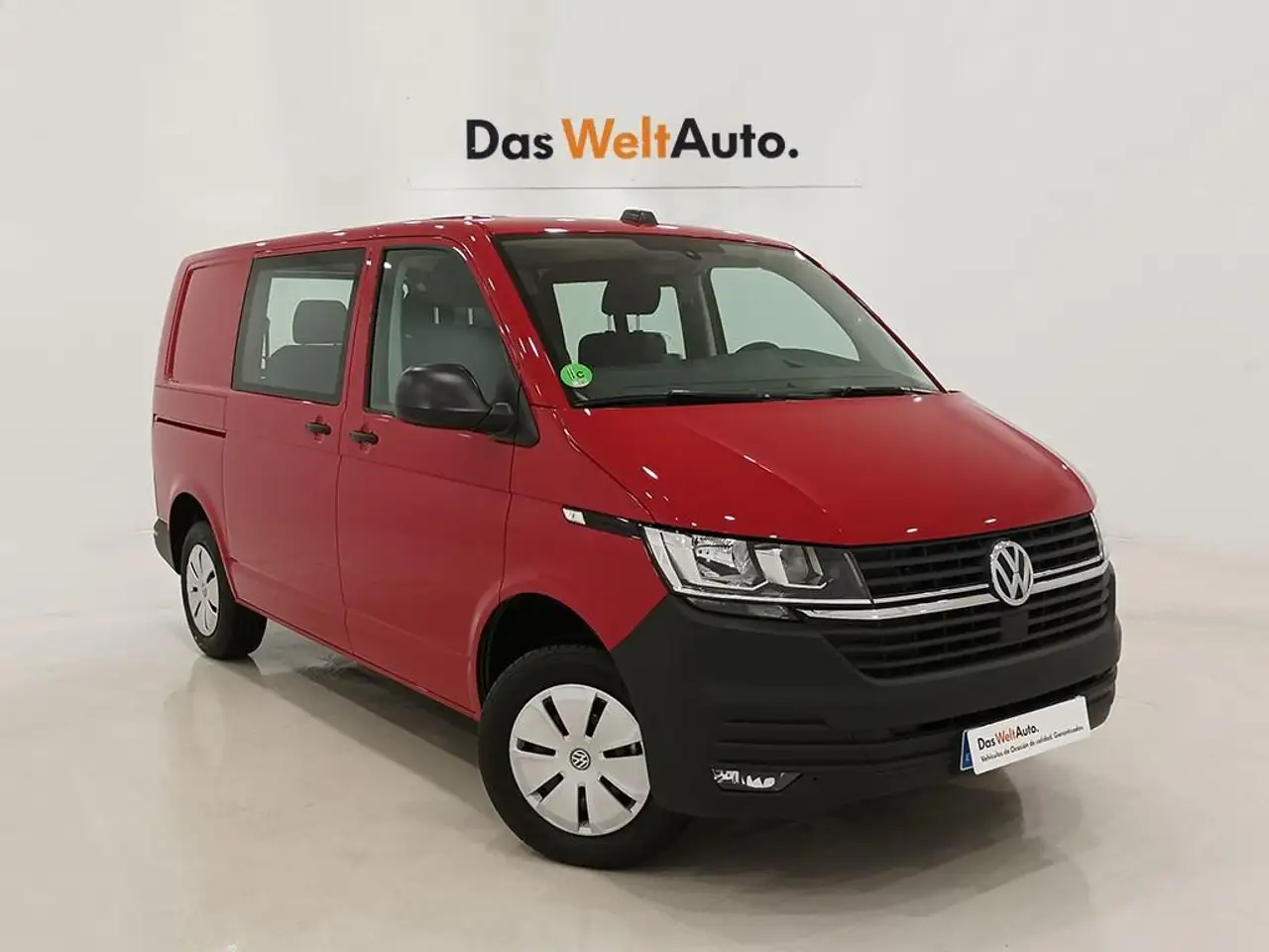 Renting Volkswagen Transporter Mixto 2.0TDI SCR BMT 81kW Rojo