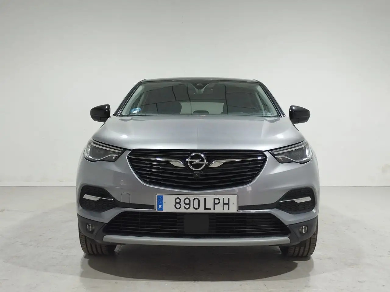 Renting Opel Grandland X Ultimate Plug-in-Hybrid 4 Gris