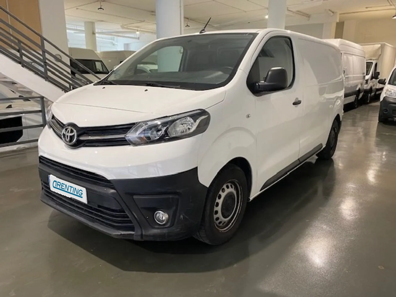 Renting Toyota Proace Van Media 1.5D Business 100 1