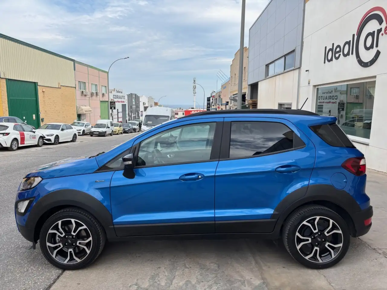 Renting Ford EcoSport 1.0 EcoBoost Active 125 Azul