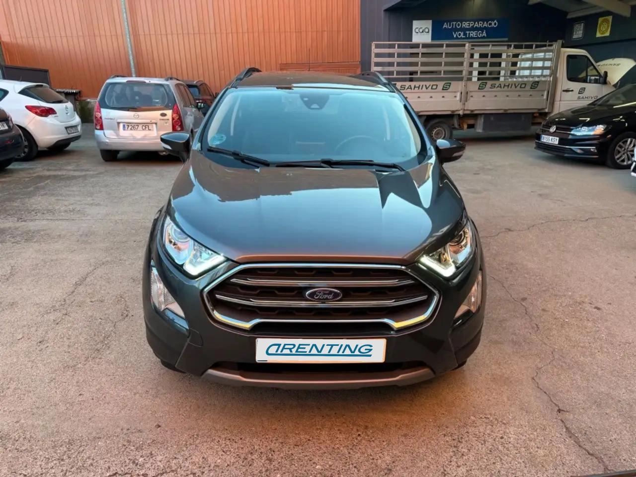 Renting Ford EcoSport 1.0 EcoBoost Titanium 125 Gris