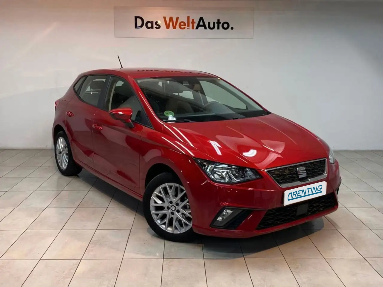 Renting SEAT Ibiza 1.0 MPI S&S Style 80 Rojo 1