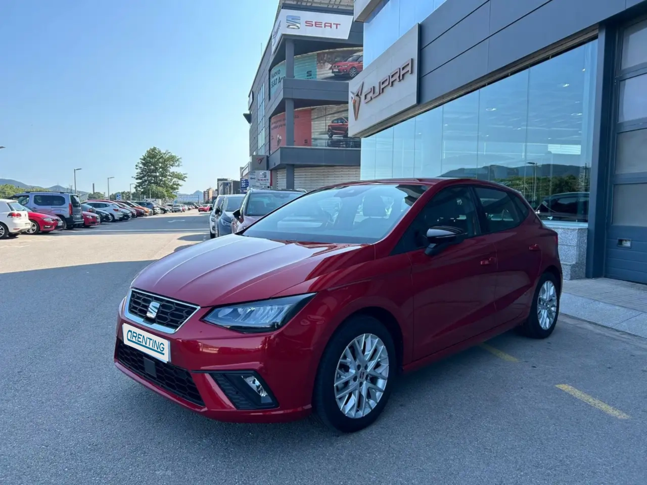 Renting SEAT Ibiza 1.0 TSI 81kW (110CV) FR Rojo 1