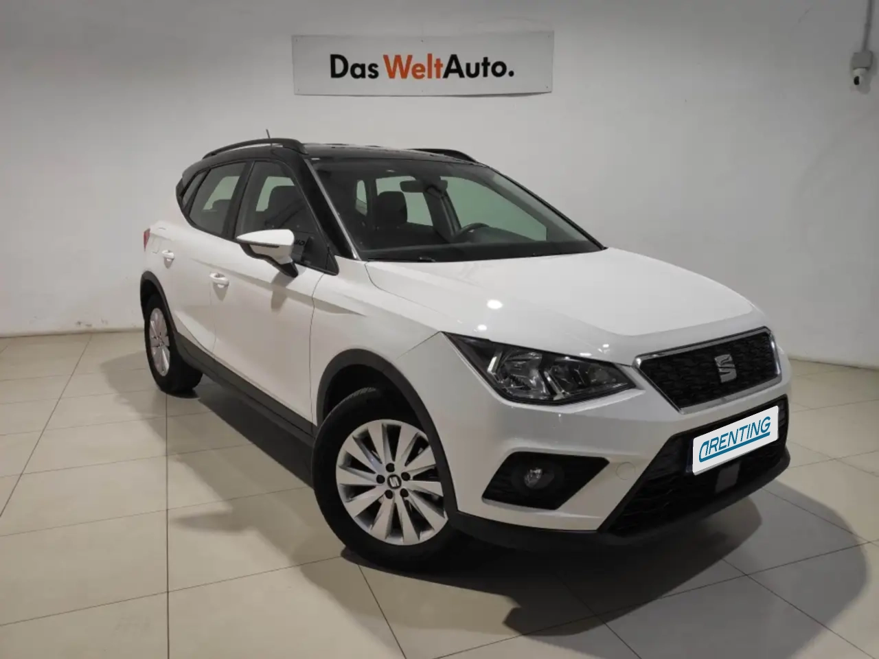 Renting SEAT Arona 1.0 TSI Ecomotive S&S Style 115 Blanco 5