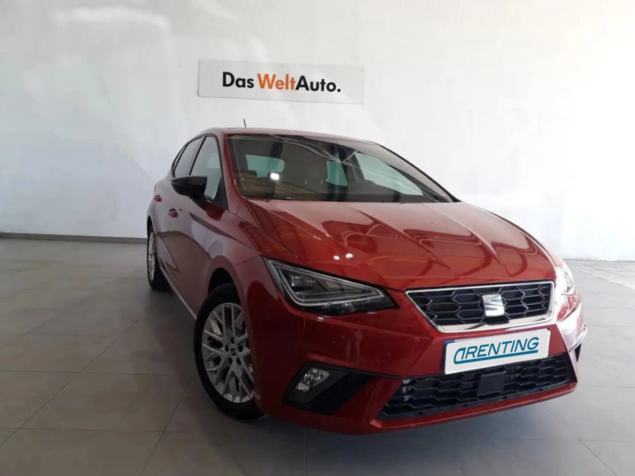 Renting SEAT Ibiza 1.0 TSI S&S FR XS 110 Rojo 1