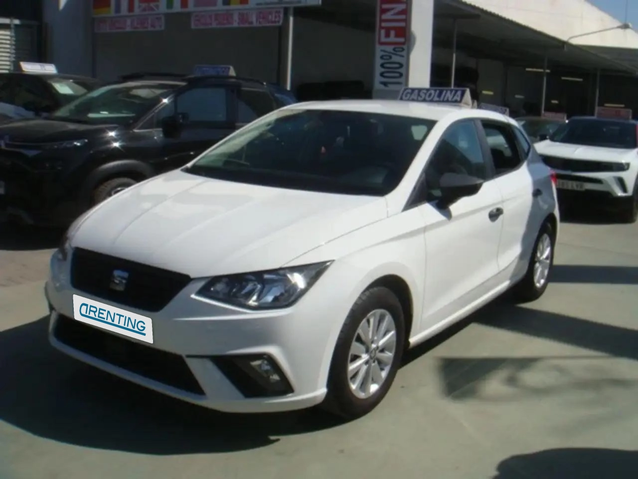 Renting SEAT Ibiza 1.0 TSI S&S Reference Plus 95 Blanco