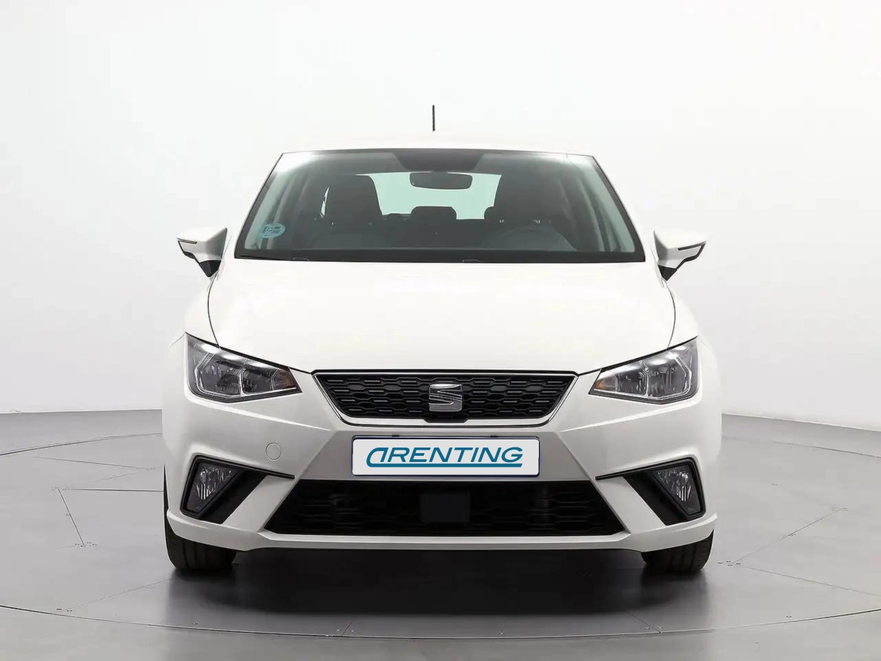 Renting SEAT Ibiza 1.0 TSI S&S Style 115 Blanco