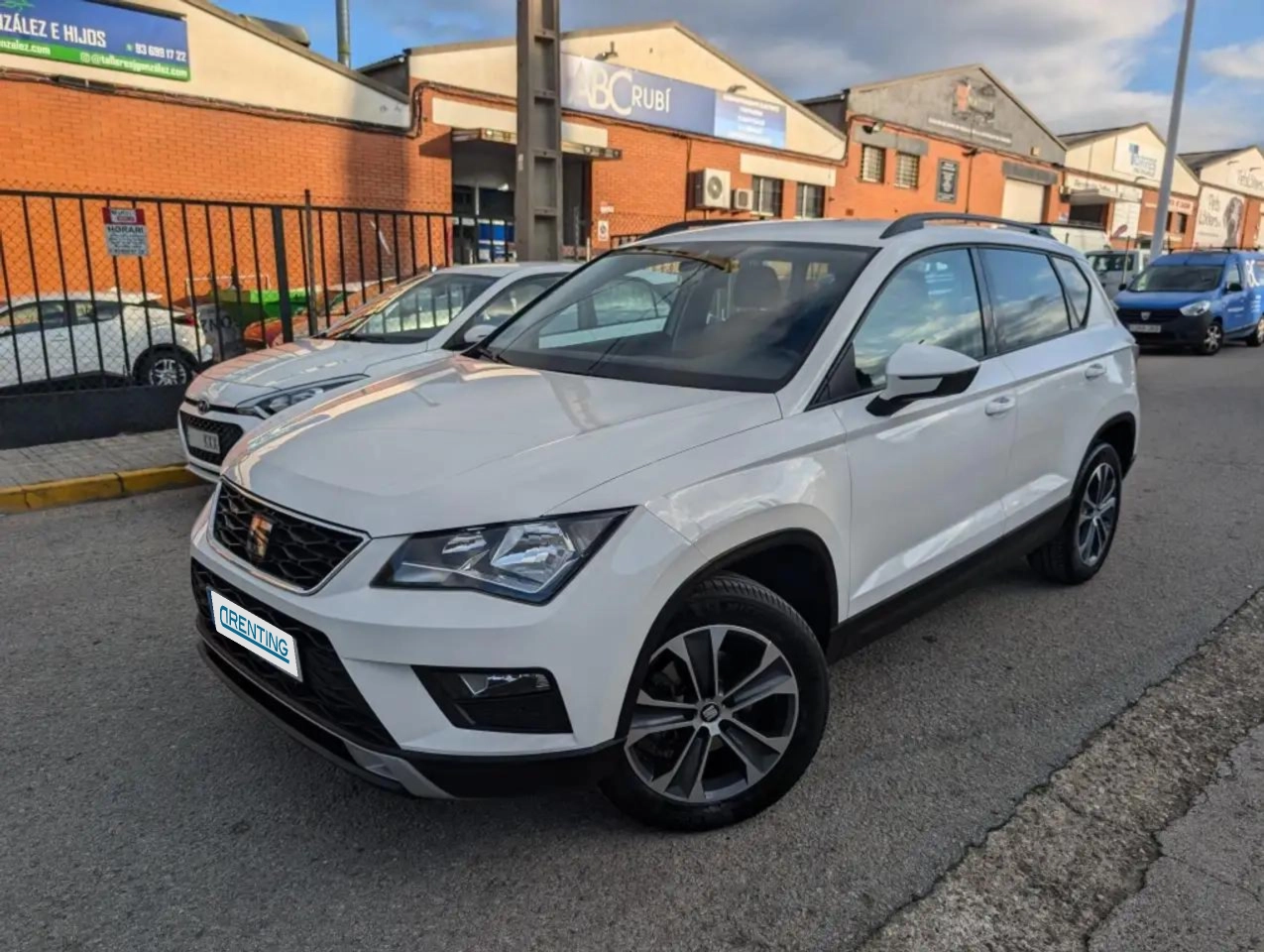 Renting SEAT Ateca 1.0 TSI S&S Style Blanco 2