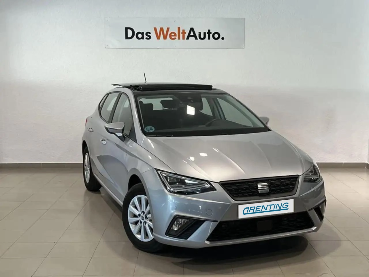 Renting SEAT Ibiza 1.0 TSI S&S Style XM 110 Plateado