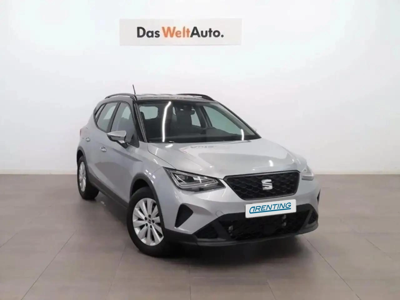 Renting SEAT Arona 1.0 TSI S&S Style XM 110 Plateado 1