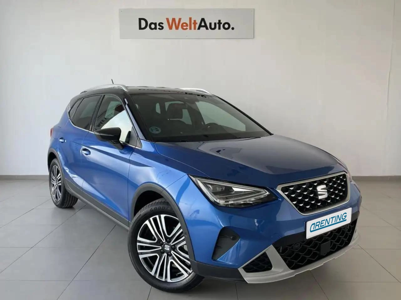 Renting SEAT Arona 1.0 TSI S&S Xperience XS 110 Azul 1