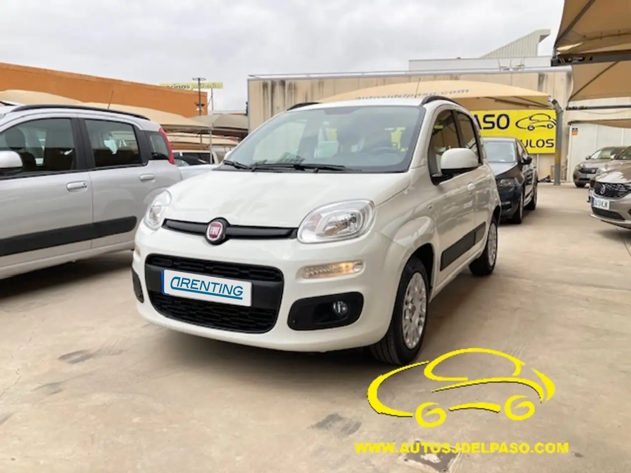 Renting Fiat Panda 1.2 Lounge Blanco 1