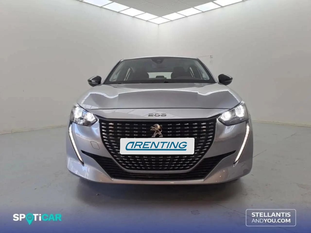 Renting Peugeot 208 1.2 Puretech S&S Active Pack 75 Gris 1