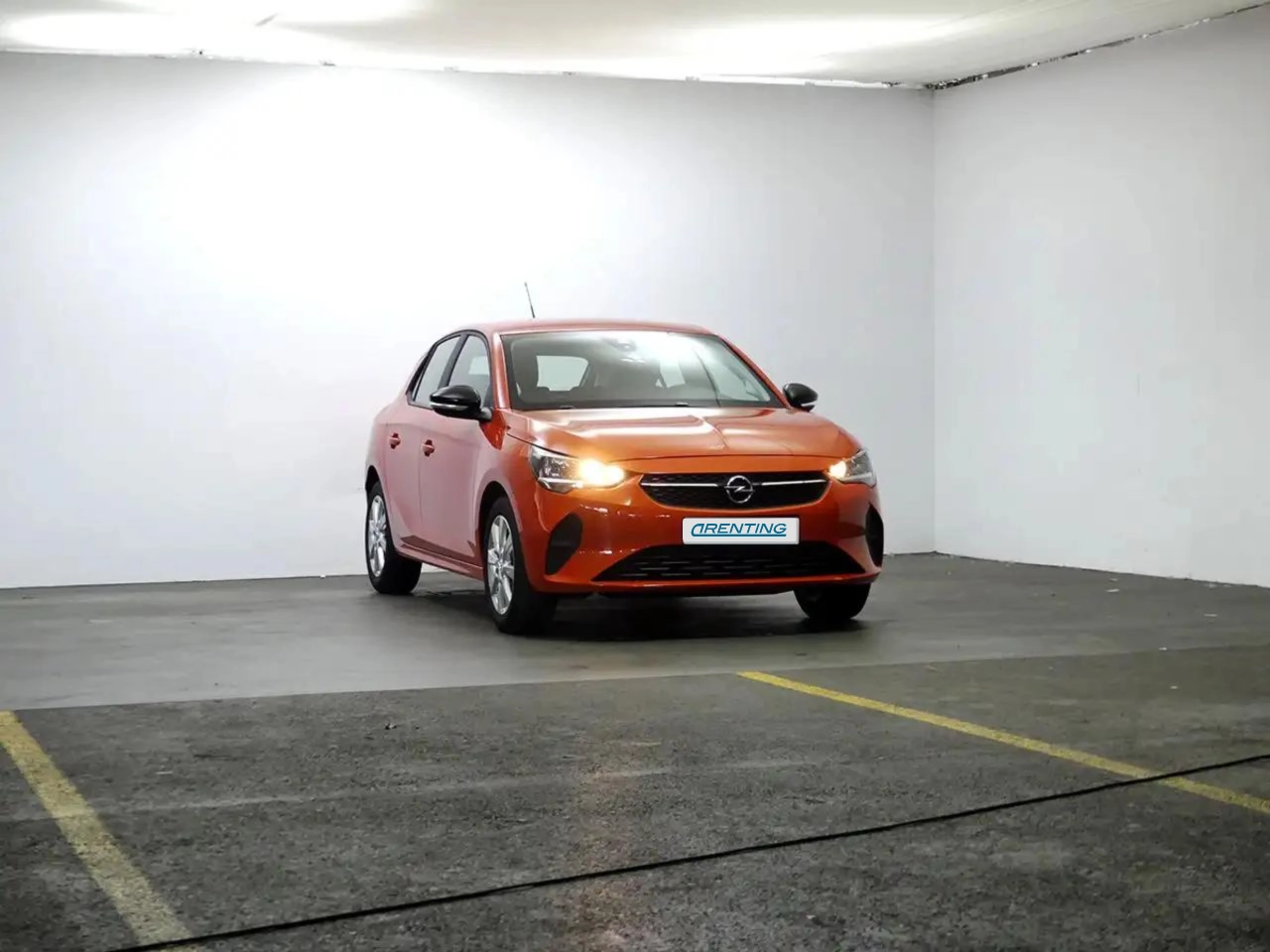 Renting Opel Corsa 1.2 XEL S/S Edition 75 Naranja 2