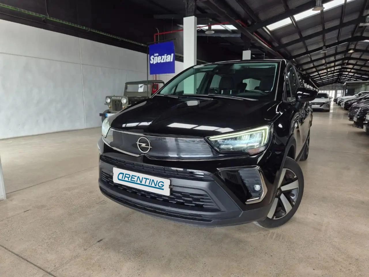 Renting Opel Crossland 1.2I 110 CV Negro