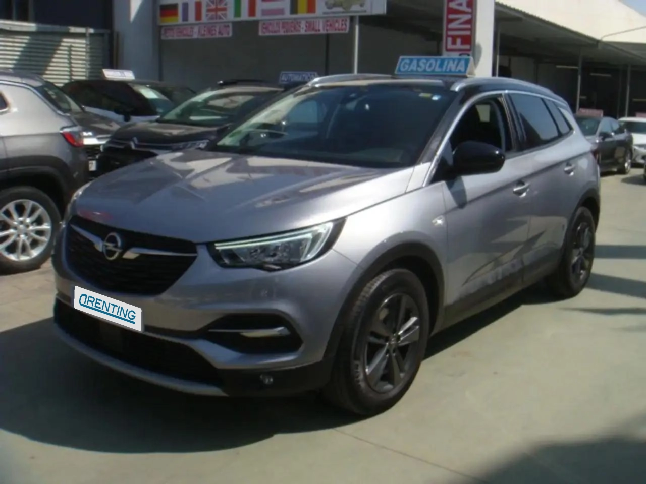 Renting Opel Grandland X 1.2T S&S 2020 130 Gris