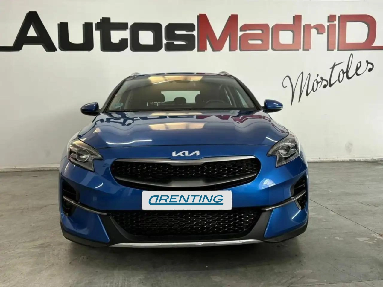 Renting Kia XCeed 1.5  Drive 118kW (160CV) Azul